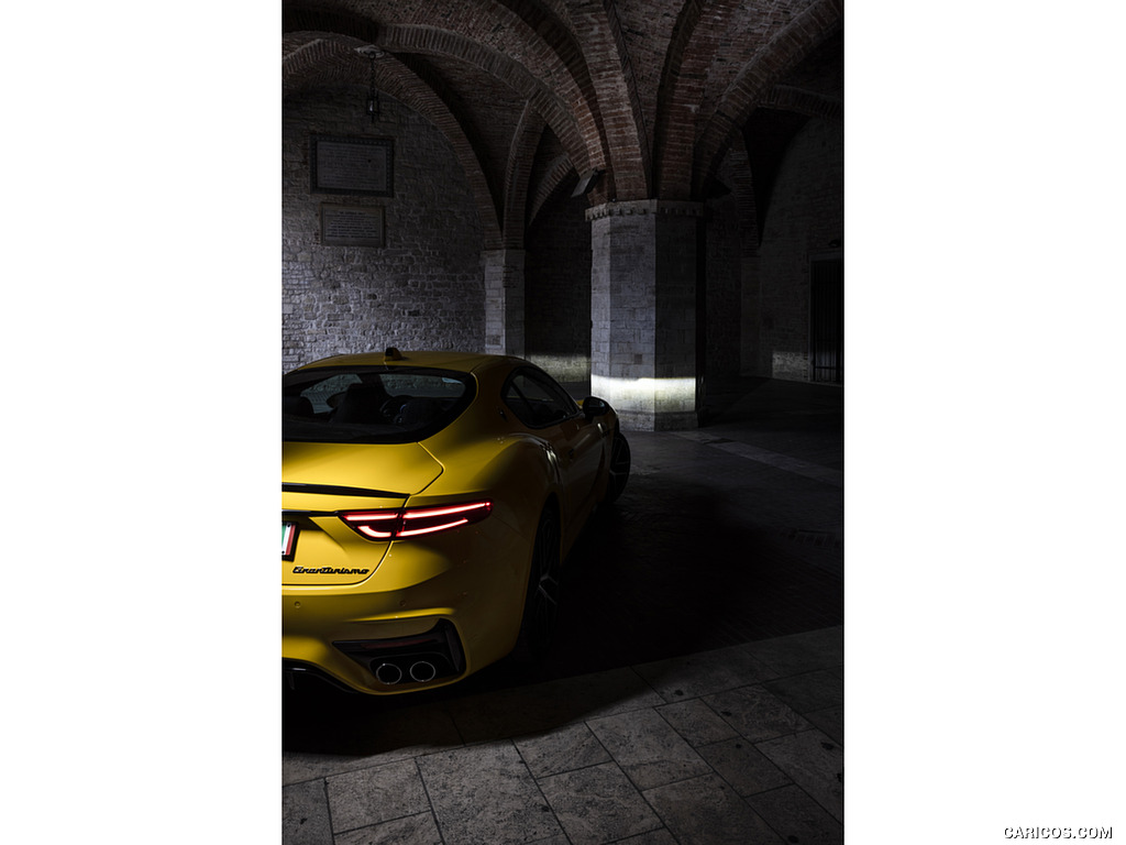 2023 Maserati GranTurismo Trofeo (Color: Giallo Corse) - Detail