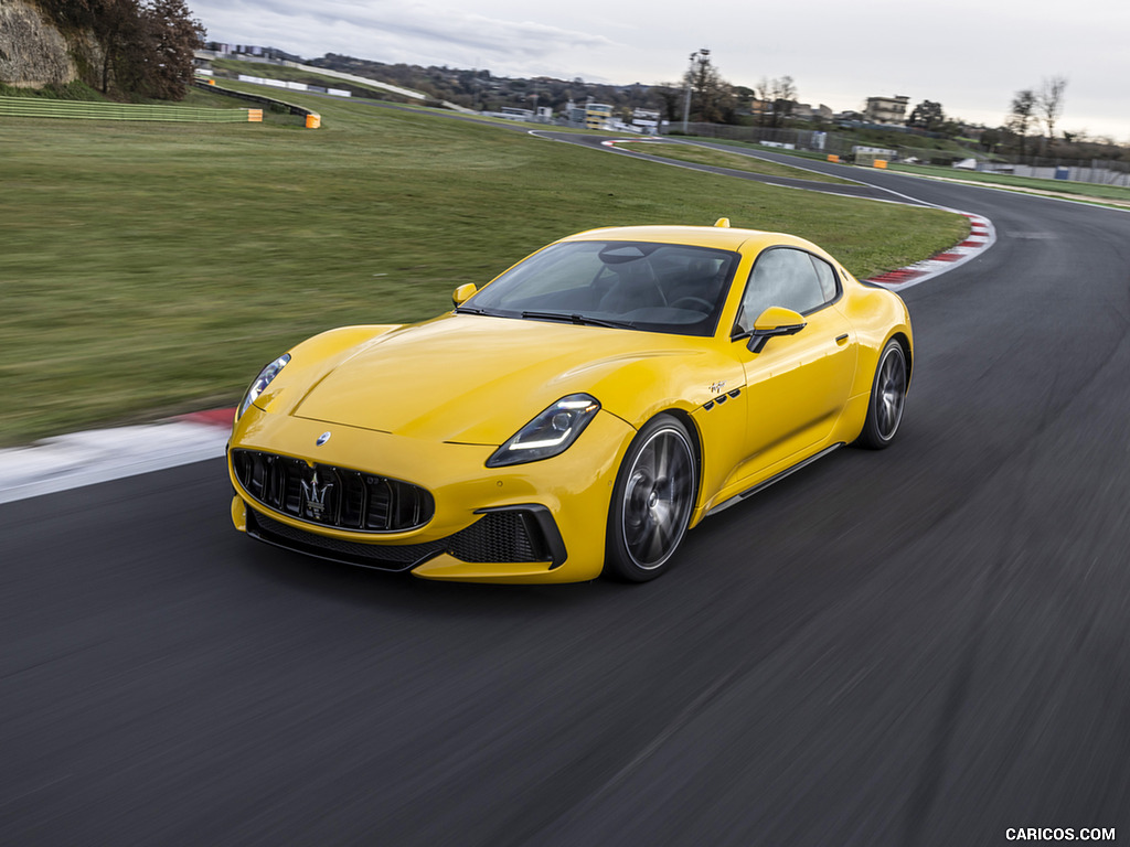 2023 Maserati GranTurismo Trofeo (Color: Giallo Corse) - Front Three-Quarter