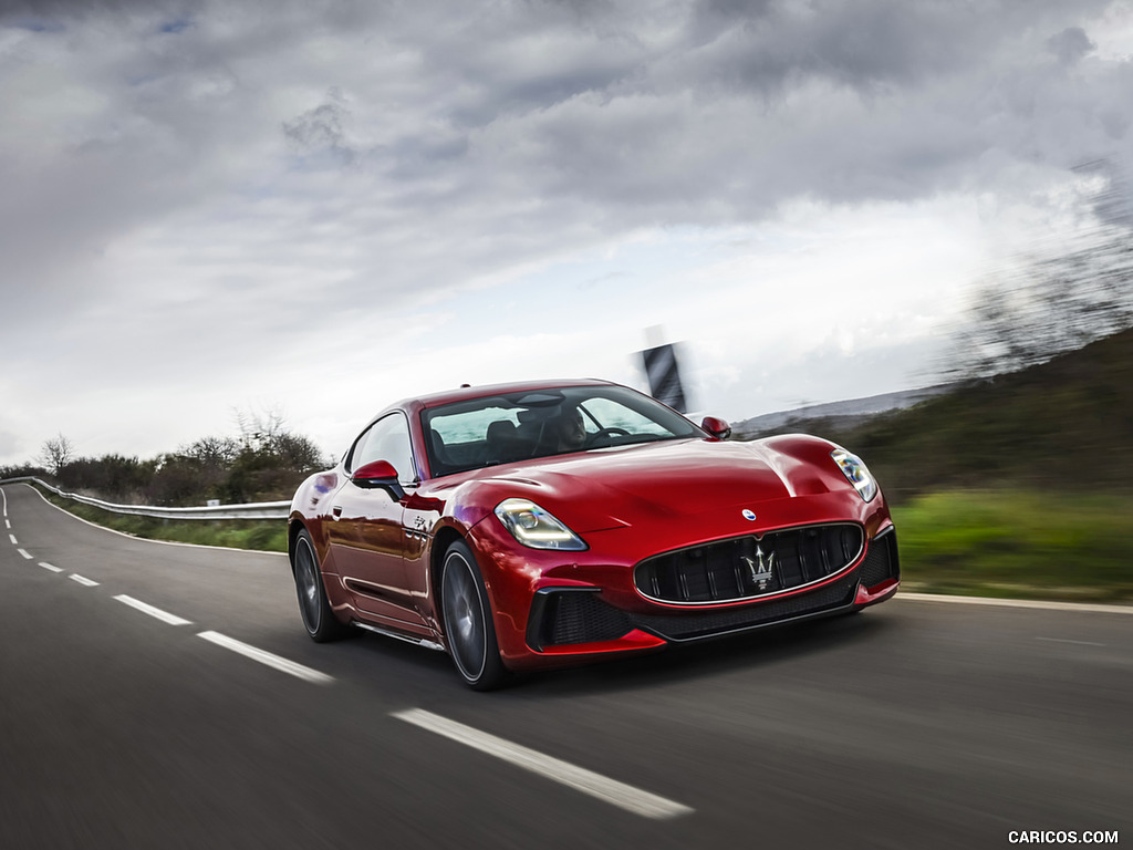 2023 Maserati GranTurismo Trofeo (Color: Rosso Gran Turismo) - Front Three-Quarter