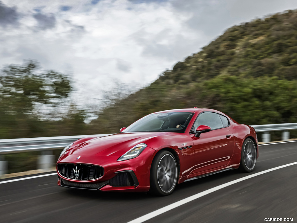 2023 Maserati GranTurismo Trofeo (Color: Rosso Gran Turismo) - Front Three-Quarter