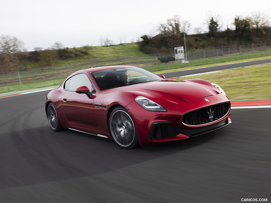 2023 Maserati GranTurismo Trofeo (Color: Rosso Gran Turismo) - Front Three-Quarter