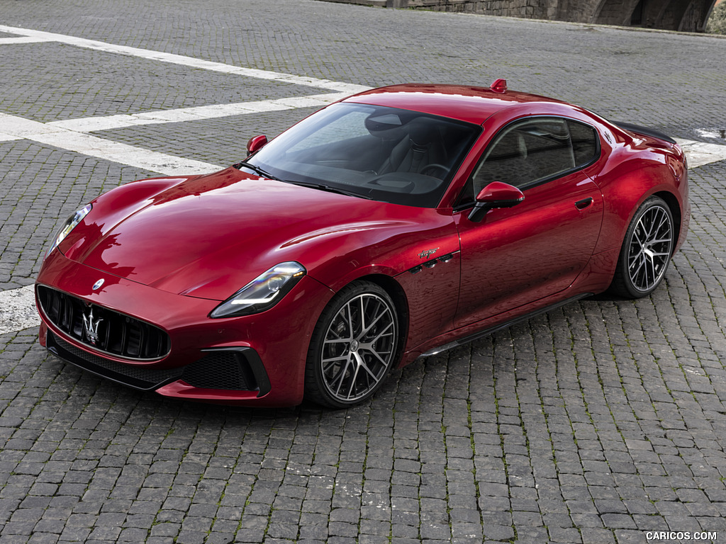 2023 Maserati GranTurismo Trofeo (Color: Rosso Gran Turismo) - Front Three-Quarter