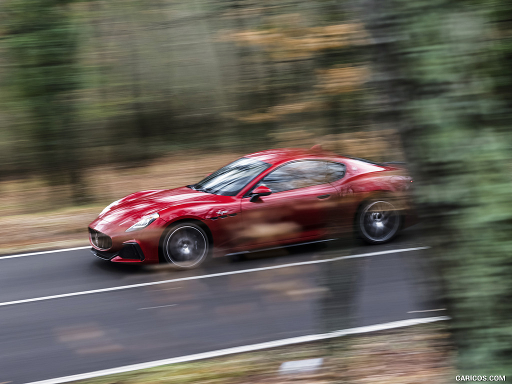 2023 Maserati GranTurismo Trofeo (Color: Rosso Gran Turismo) - Side