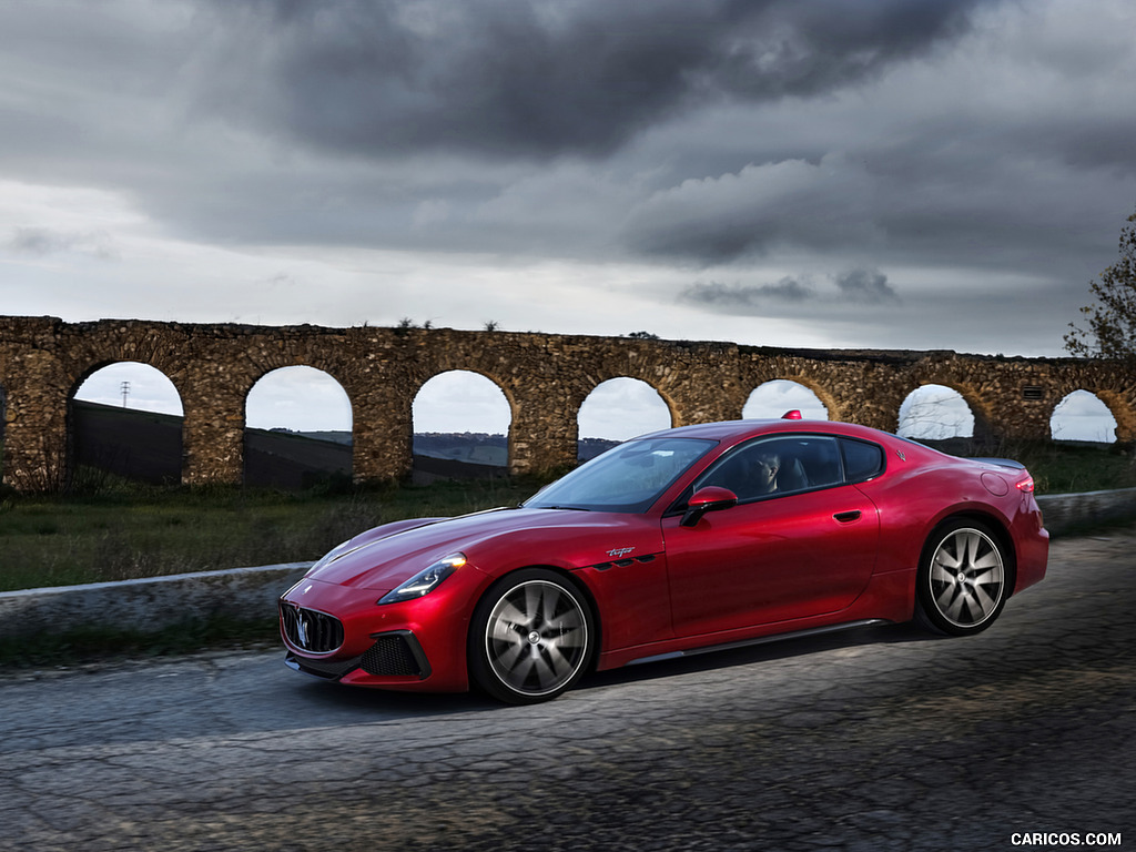 2023 Maserati GranTurismo Trofeo (Color: Rosso Gran Turismo) - Side