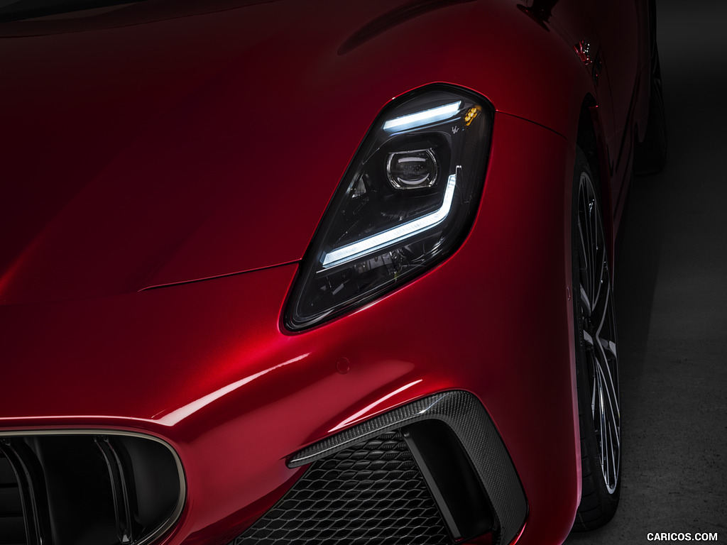 2023 Maserati GranTurismo Trofeo - Headlight