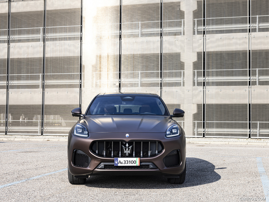 2023 Maserati Grecale GT (Color: Bronzo Opaco) - Front