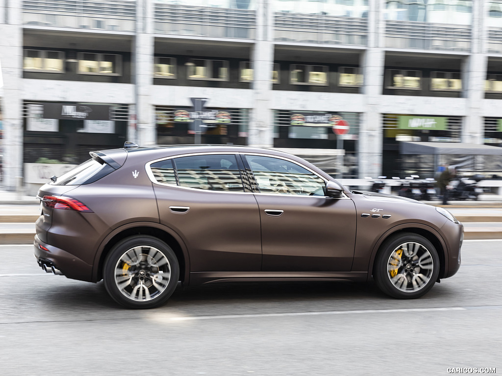 2023 Maserati Grecale GT (Color: Bronzo Opaco) - Side