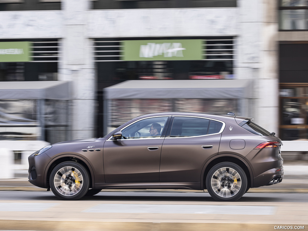 2023 Maserati Grecale GT (Color: Bronzo Opaco) - Side