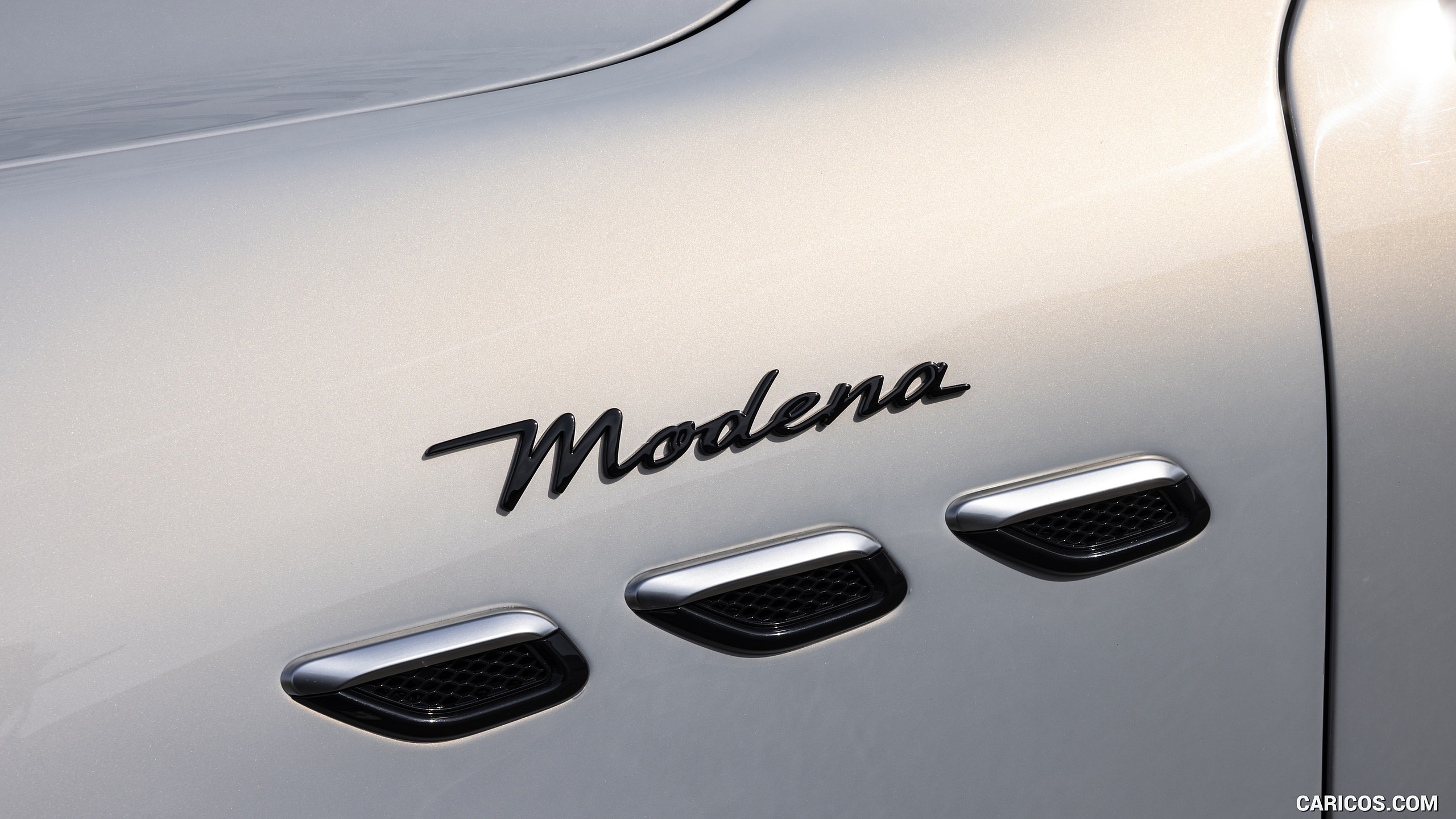 2023 Maserati Grecale Modena (Color: Grigio Cangiante) - Detail, #223 of 245