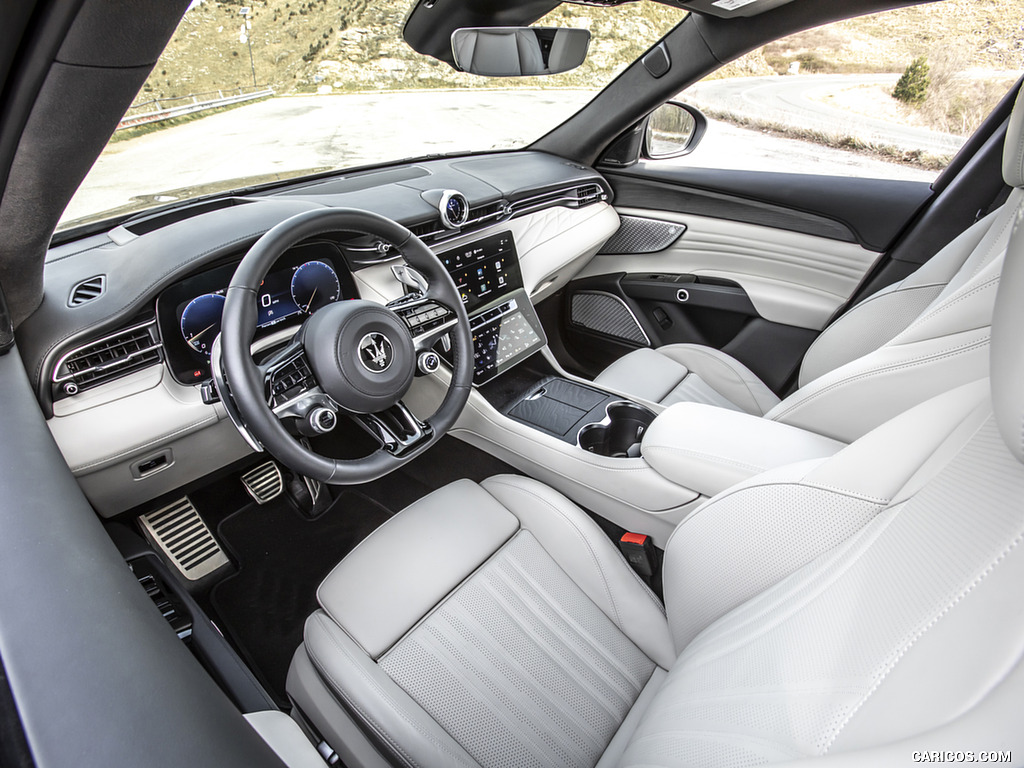 2023 Maserati Grecale Modena (Color: Blu Nobile) - Interior, Front Seats