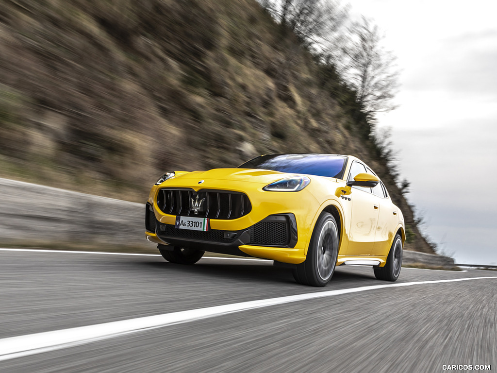 2023 Maserati Grecale Trofeo (Color: Giallo Corse) - Front