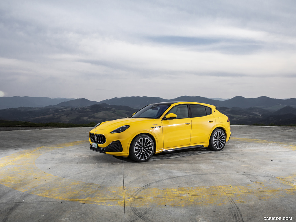 2023 Maserati Grecale Trofeo (Color: Giallo Corse) - Front Three-Quarter