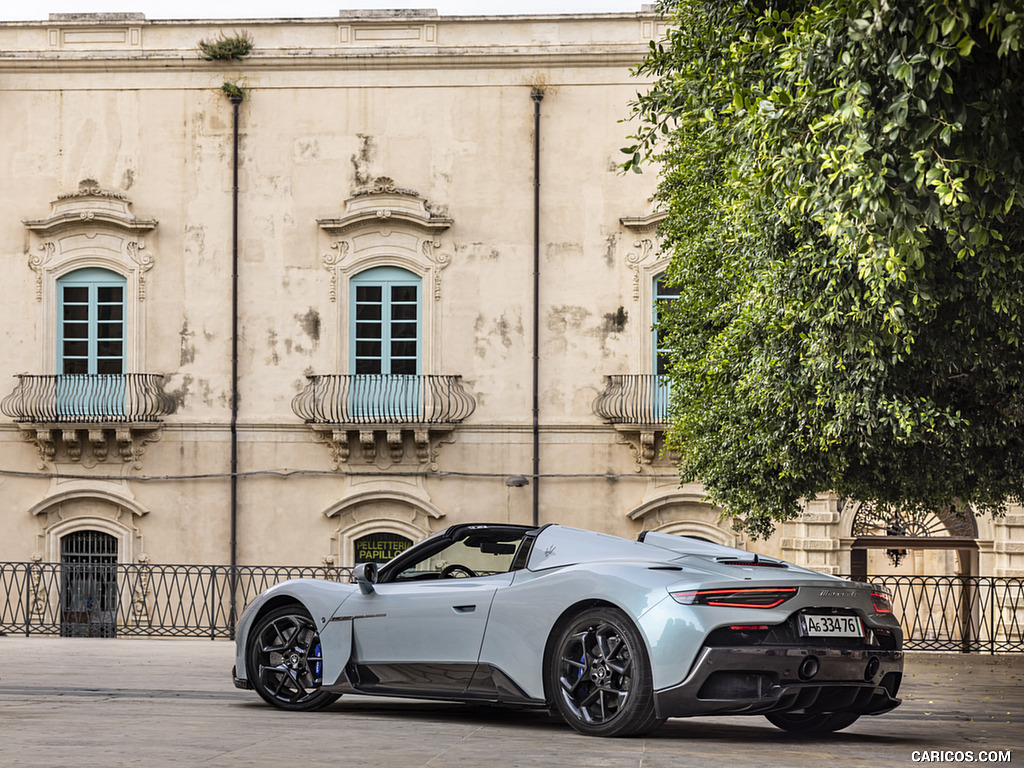 2023 Maserati MC20 Cielo (Color: Acquamarina) - Rear Three-Quarter