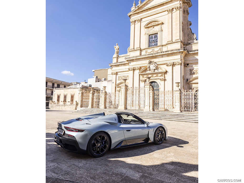 2023 Maserati MC20 Cielo (Color: Acquamarina) - Rear Three-Quarter