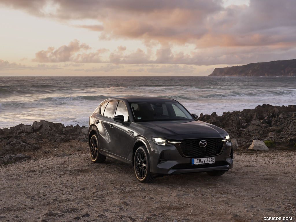 2023 Mazda CX-60 PHEV - Front Three-Quarter