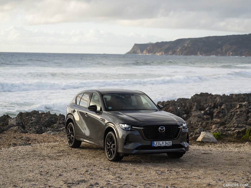 2023 Mazda CX-60 PHEV - Front Three-Quarter