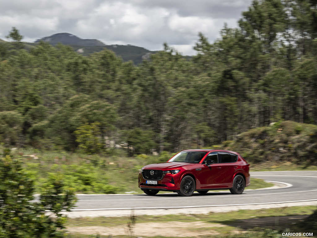 2023 Mazda CX-60 PHEV - Front Three-Quarter