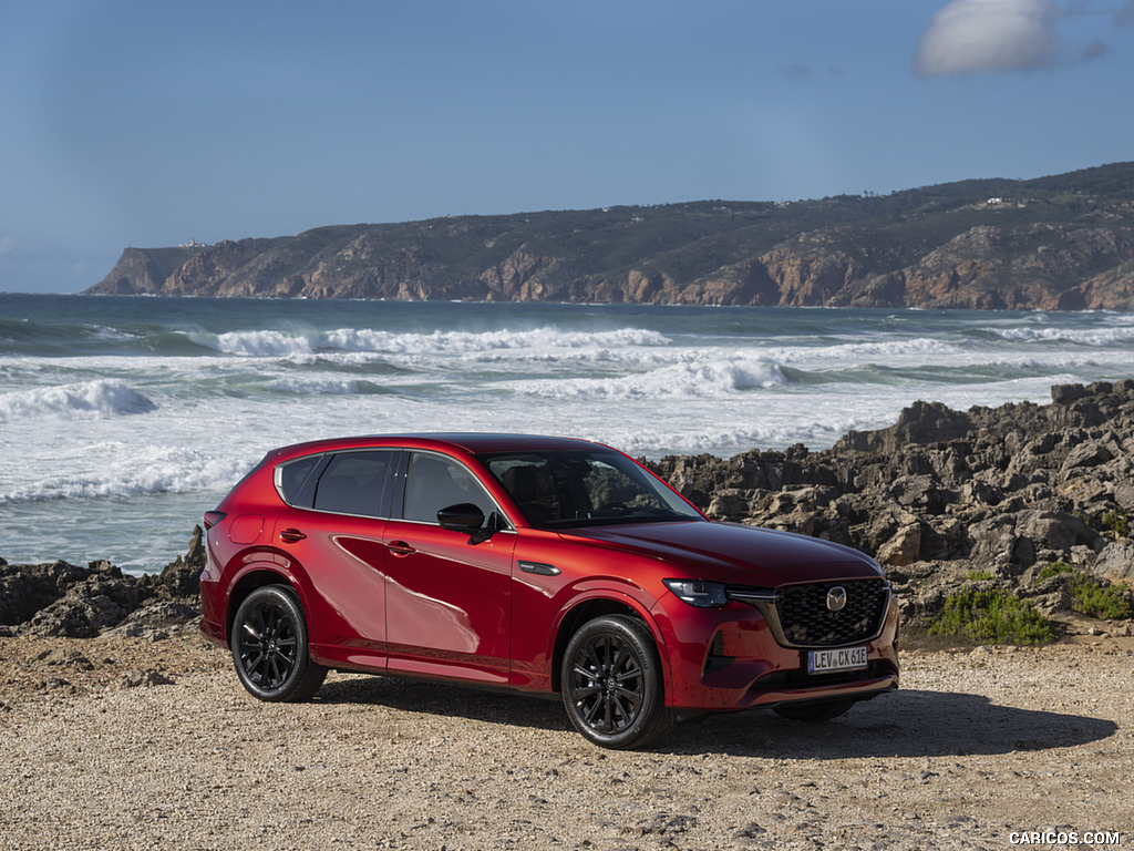 2023 Mazda CX-60 PHEV - Front Three-Quarter