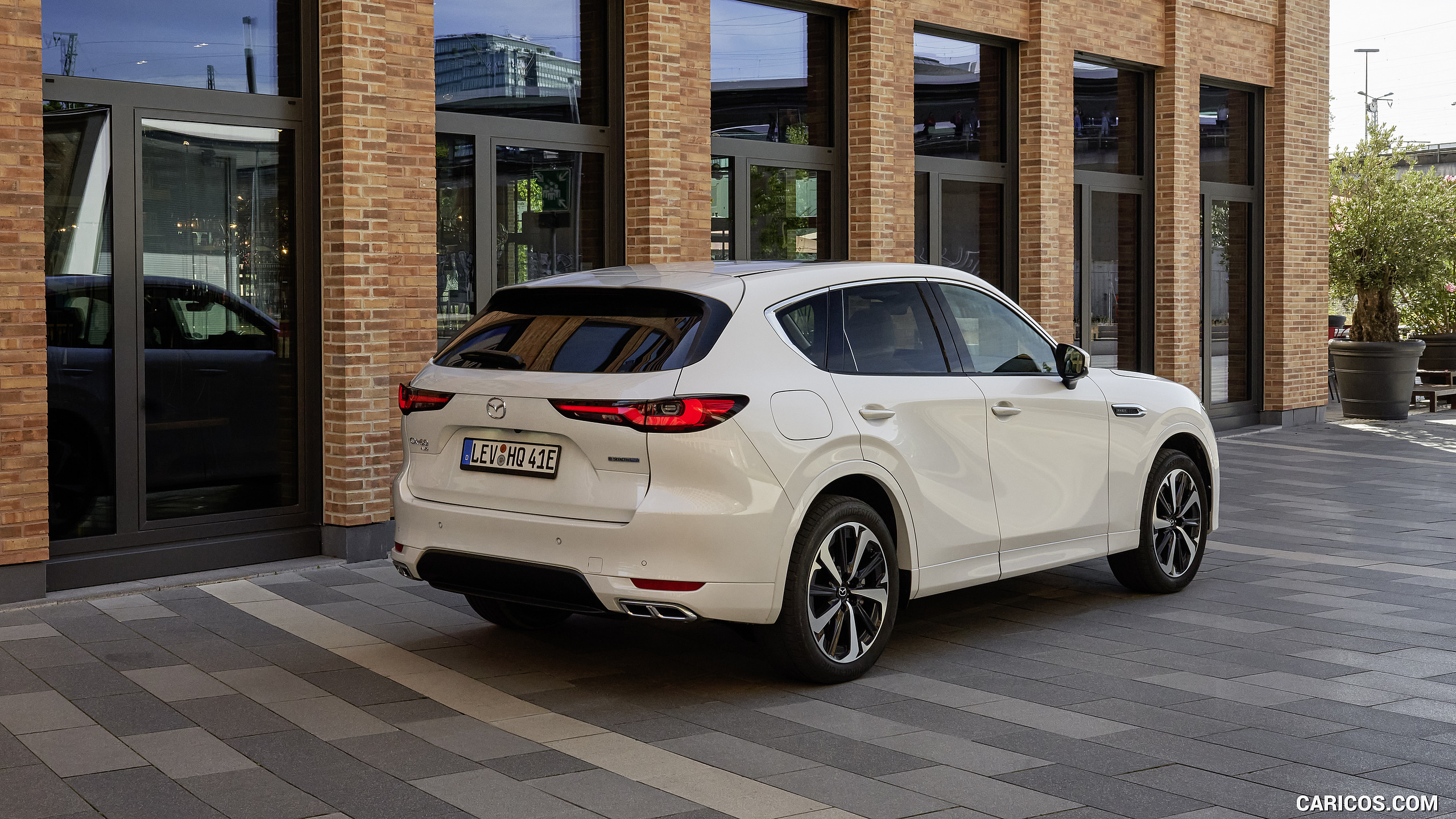 2023 Mazda CX-60 PHEV - Rear Three-Quarter, #132 of 473