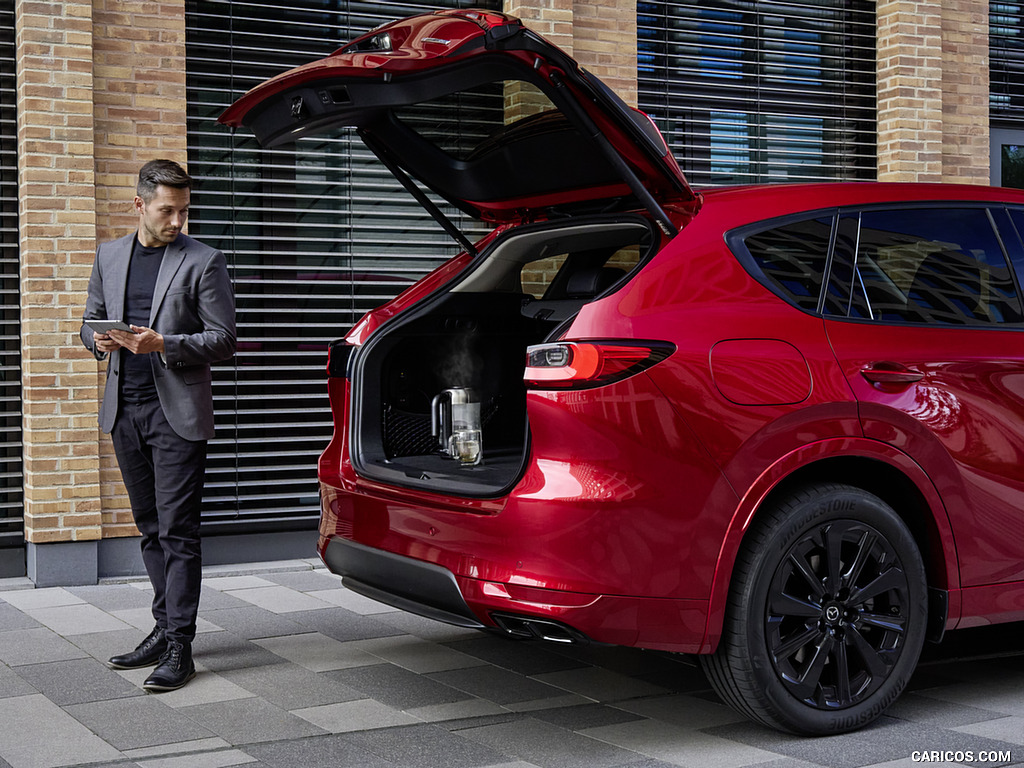 2023 Mazda CX-60 PHEV - Trunk