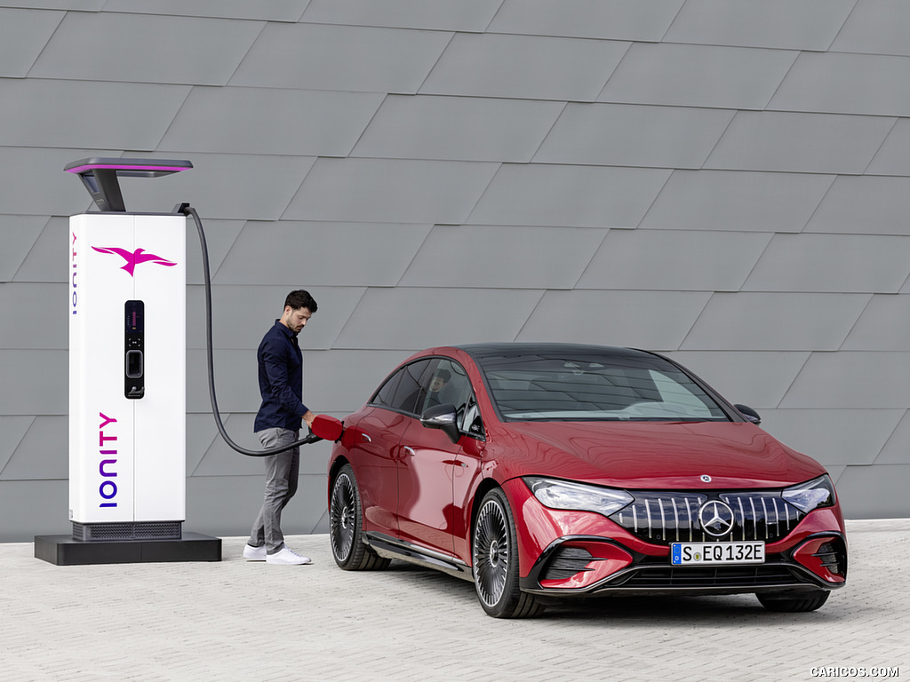 2023 Mercedes-AMG EQE 43 4MATIC (Color: MANUFAKTUR hyacinth red) - Charging