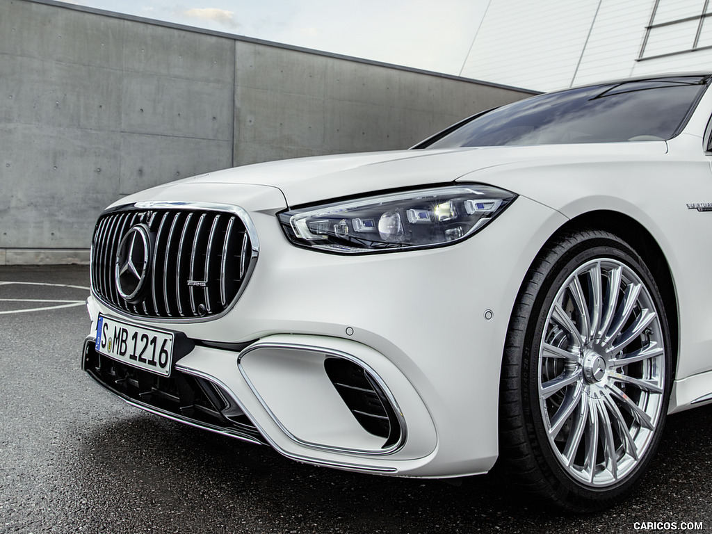 2023 Mercedes-AMG S 63 E PERFORMANCE (Color: MANUFAKTUR Cashmere White Magno) - Front