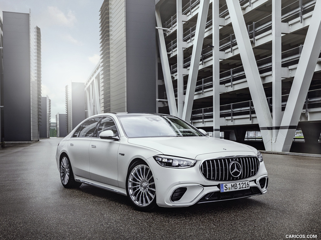 2023 Mercedes-AMG S 63 E PERFORMANCE (Color: MANUFAKTUR Cashmere White Magno) - Front Three-Quarter