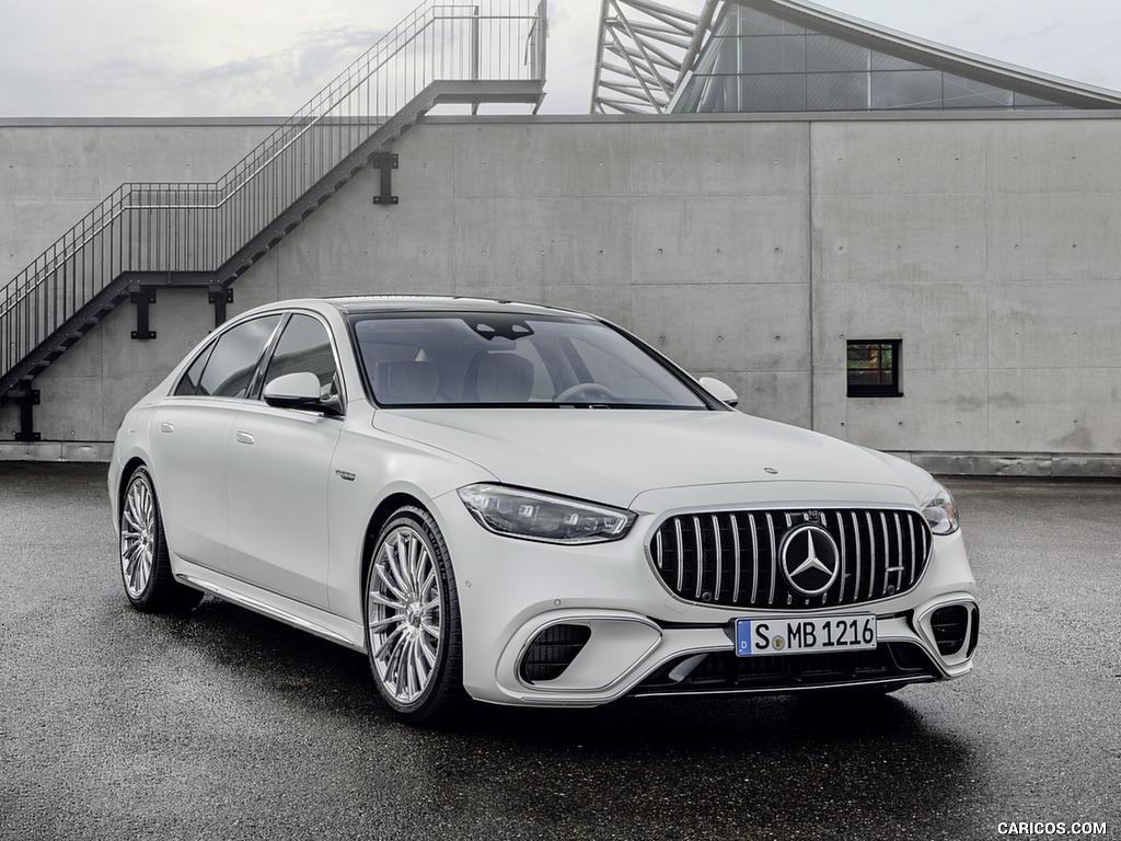 2023 Mercedes-AMG S 63 E PERFORMANCE (Color: MANUFAKTUR Cashmere White Magno) - Front Three-Quarter