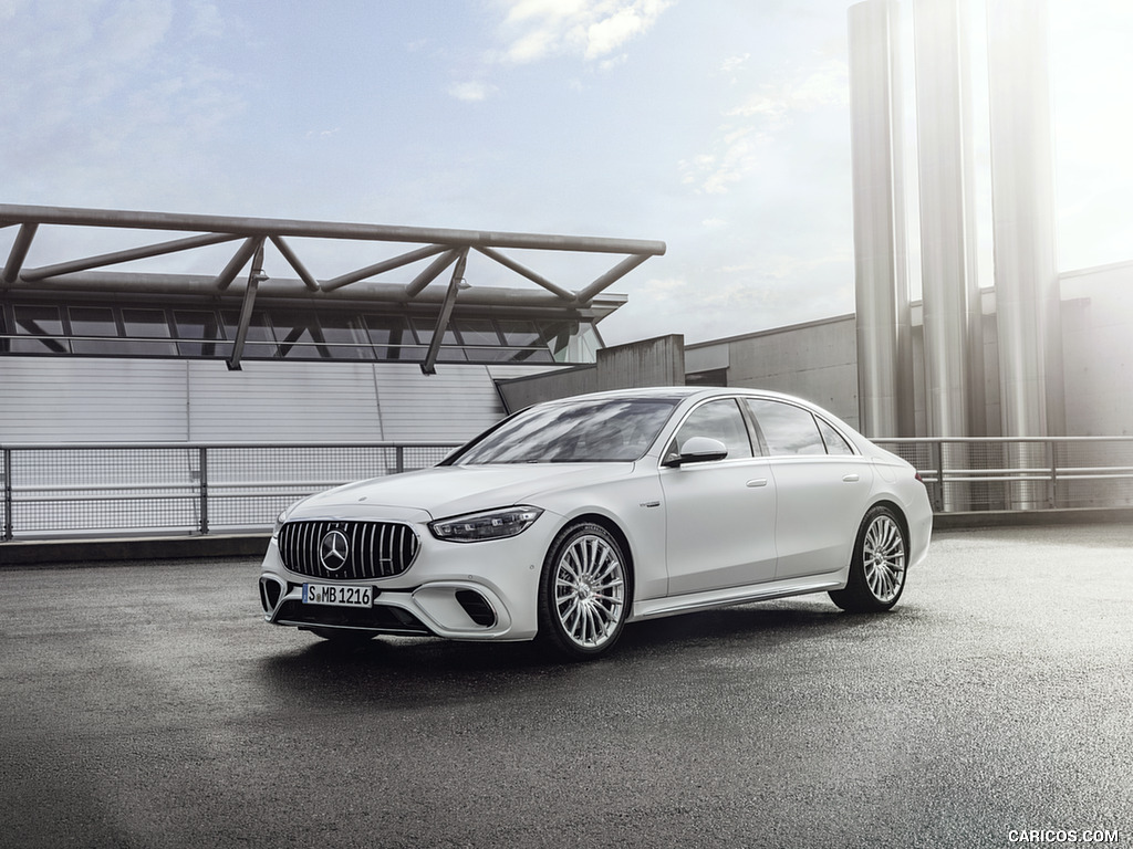 2023 Mercedes-AMG S 63 E PERFORMANCE (Color: MANUFAKTUR Cashmere White Magno) - Front Three-Quarter