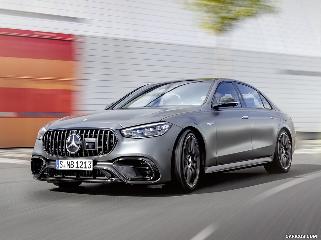 2023 Mercedes-AMG S 63 E PERFORMANCE (Color: MANUFAKTUR Selenite Grey Magno) - Front Three-Quarter