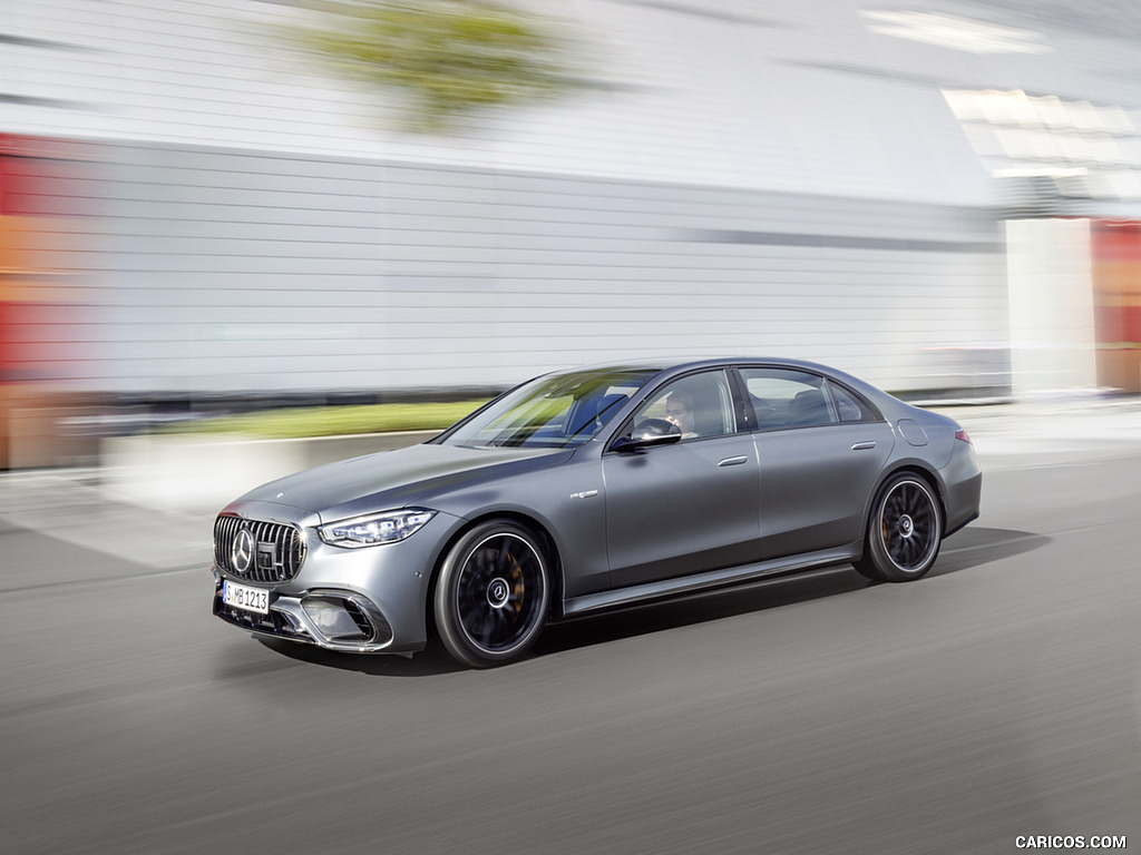 2023 Mercedes-AMG S 63 E PERFORMANCE (Color: MANUFAKTUR Selenite Grey Magno) - Front Three-Quarter