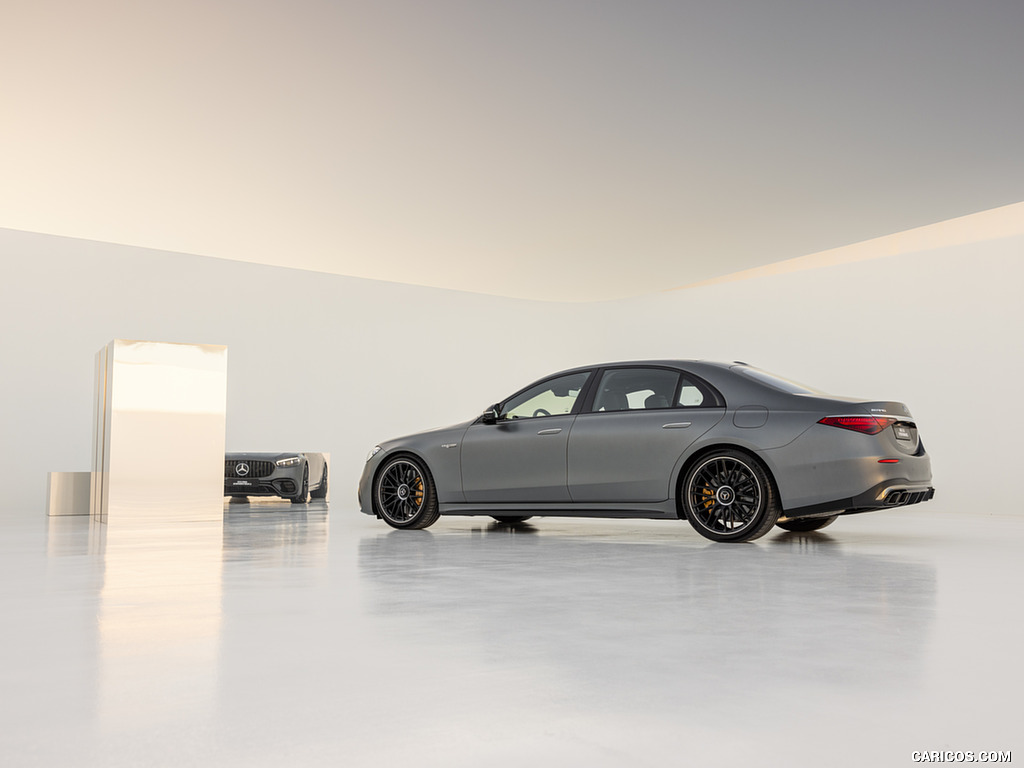 2023 Mercedes-AMG S 63 E PERFORMANCE (Color: MANUFAKTUR Selenite Grey Magno) - Rear Three-Quarter