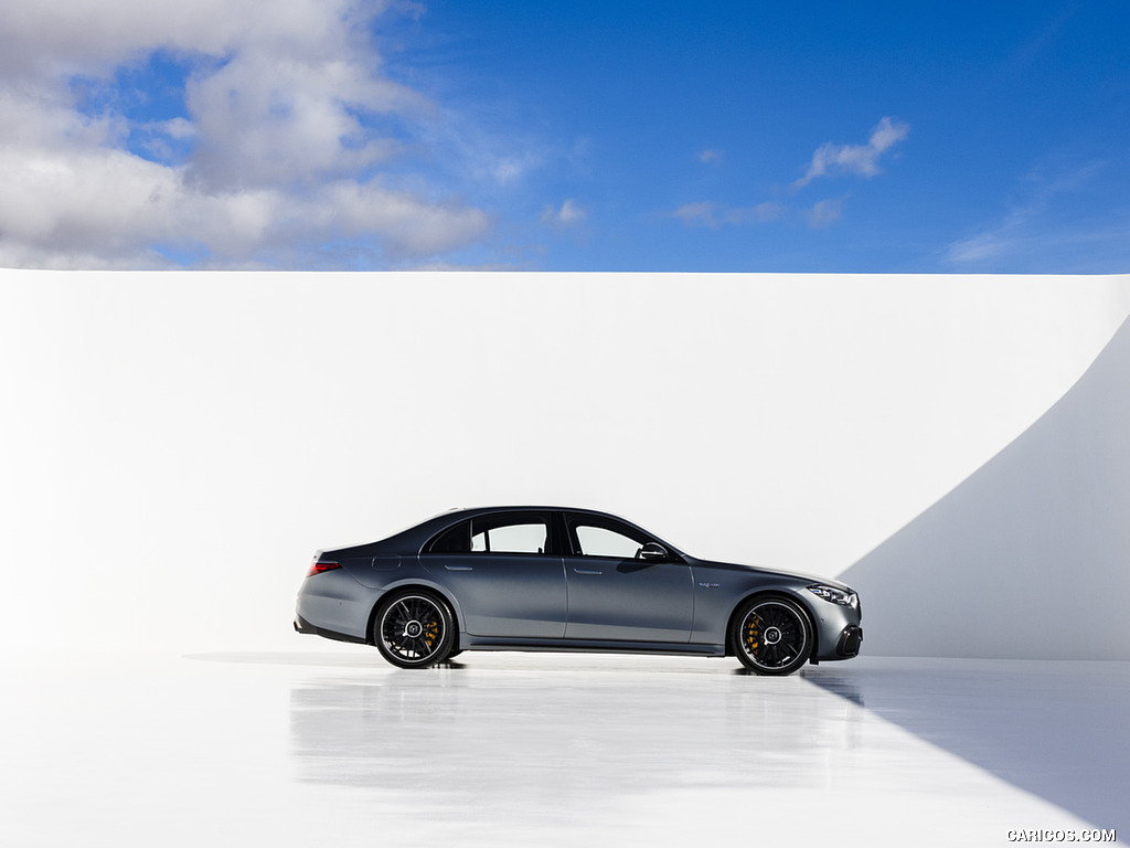 2023 Mercedes-AMG S 63 E PERFORMANCE (Color: MANUFAKTUR Selenite Grey Magno) - Side