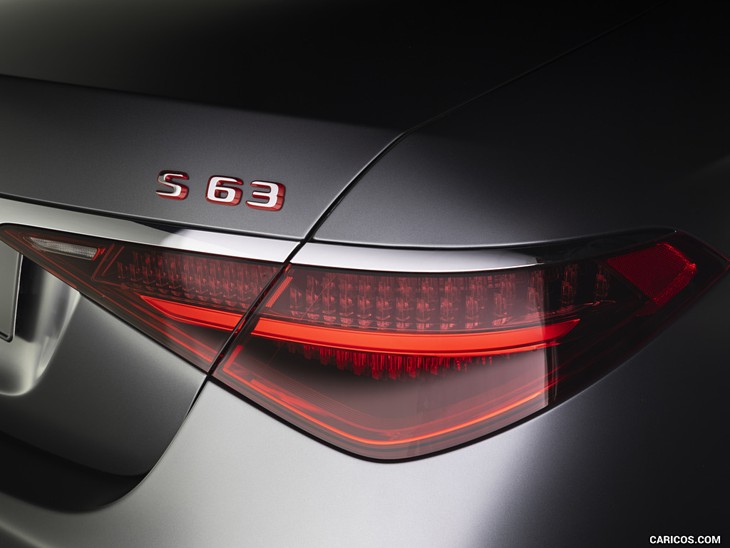 2023 Mercedes-AMG S 63 E PERFORMANCE (Color: MANUFAKTUR Selenite Grey Magno) - Tail Light