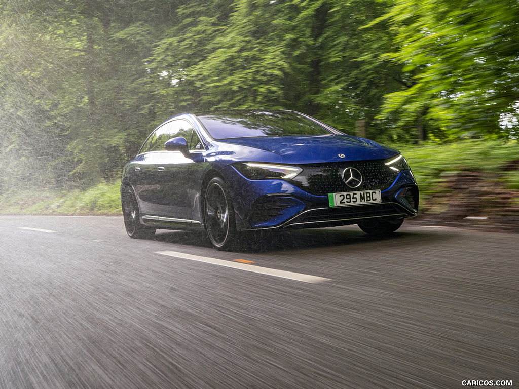 2023 Mercedes-Benz EQE 350+ (UK-Spec) - Front Three-Quarter