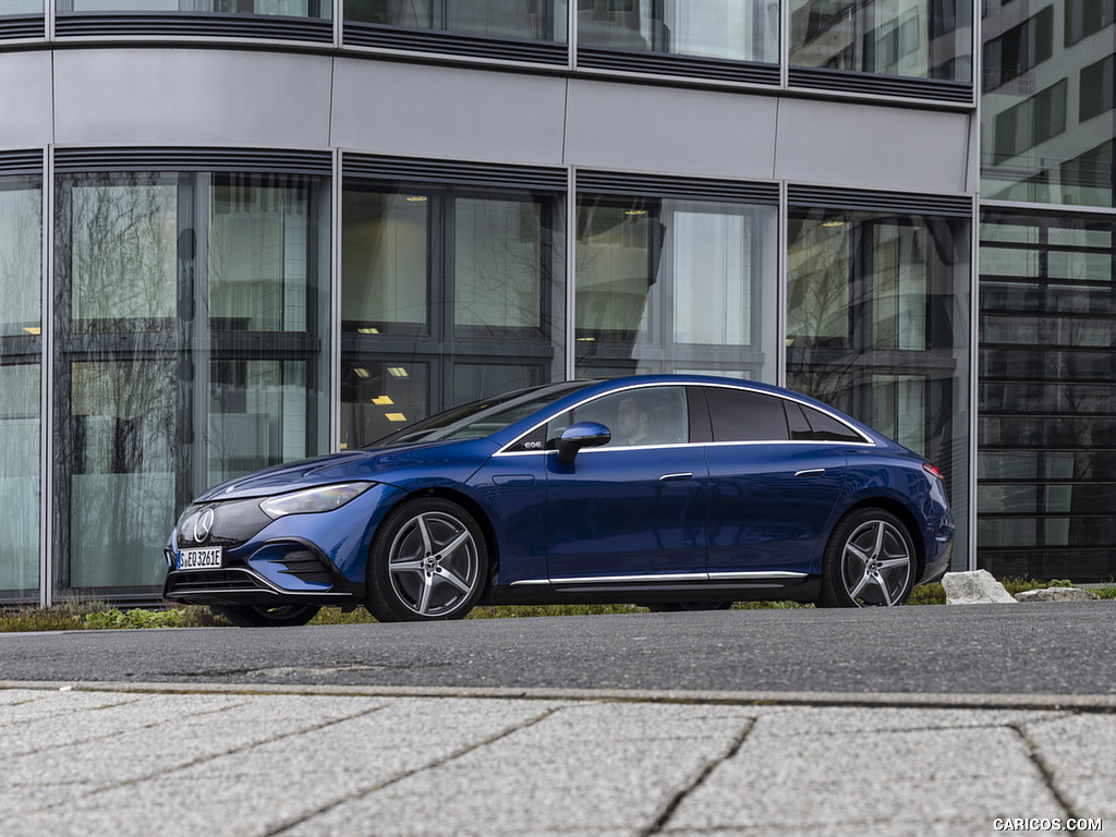 2023 Mercedes-Benz EQE 500 AMG Line 4MATIC (Color: Spectral Blue) - Front Three-Quarter