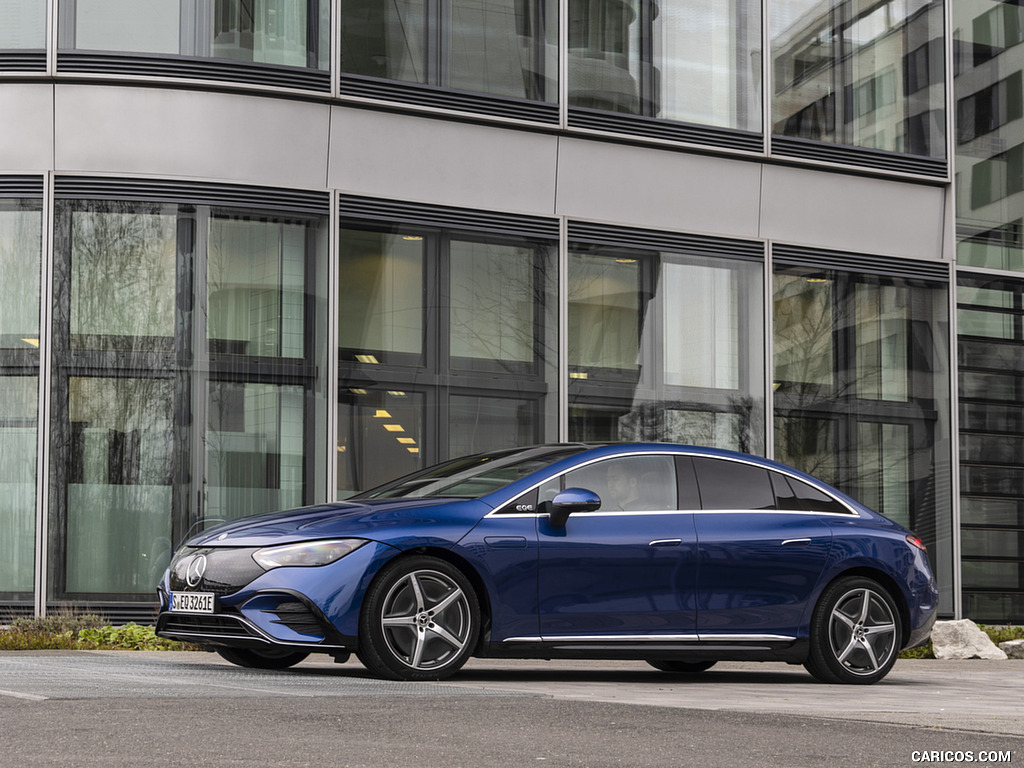 2023 Mercedes-Benz EQE 500 AMG Line 4MATIC (Color: Spectral Blue) - Front Three-Quarter