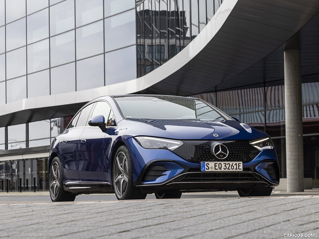 2023 Mercedes-Benz EQE 500 AMG Line 4MATIC (Color: Spectral Blue) - Front Three-Quarter