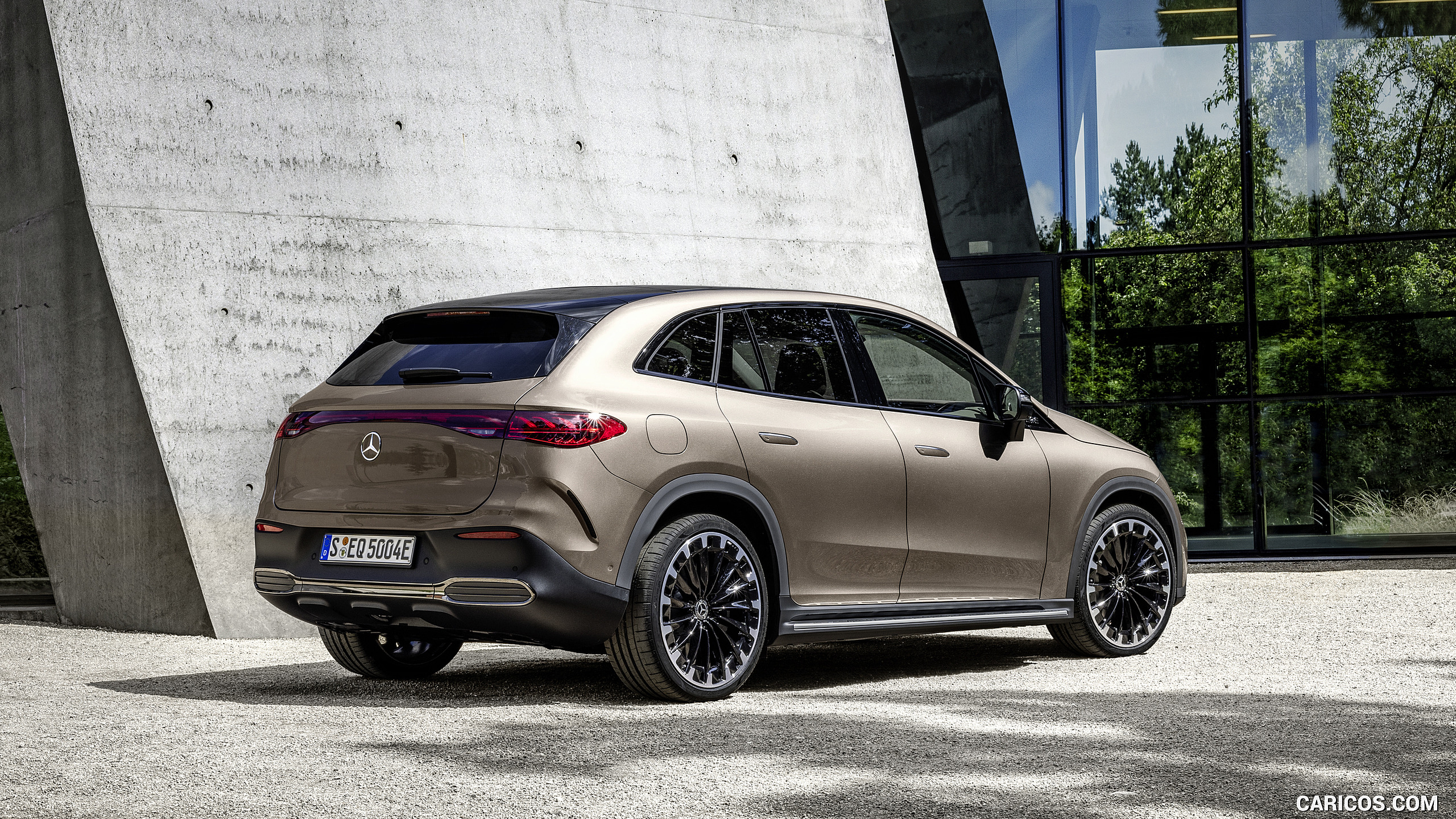 2023 Mercedes-Benz EQE SUV AMG Line Night Package (Color: Velvet Brown Metallic) - Rear Three-Quarter, #25 of 52