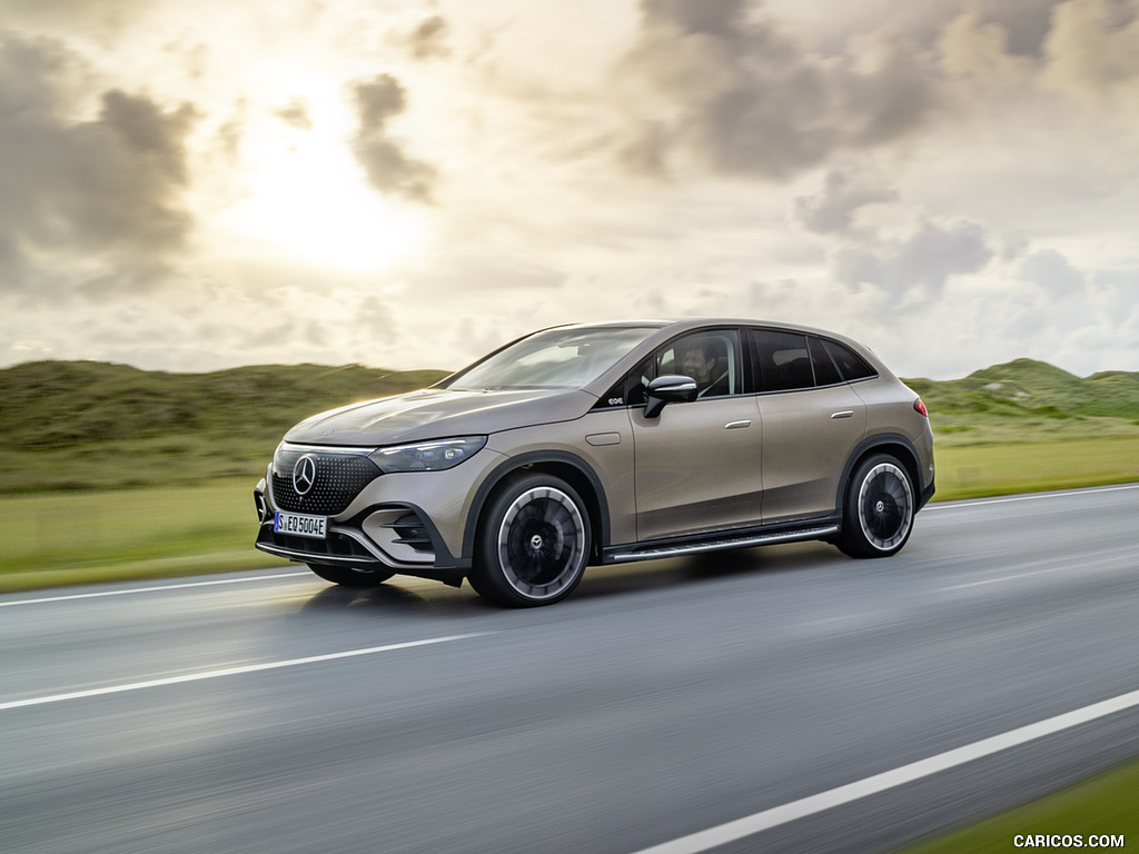 2023 Mercedes-Benz EQE SUV AMG Line Night Package (Color: Velvet Brown Metallic) - Front Three-Quarter