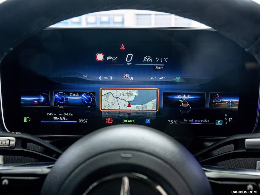 2023 Mercedes-Benz EQS SUV (UK-Spec) - Digital Instrument Cluster