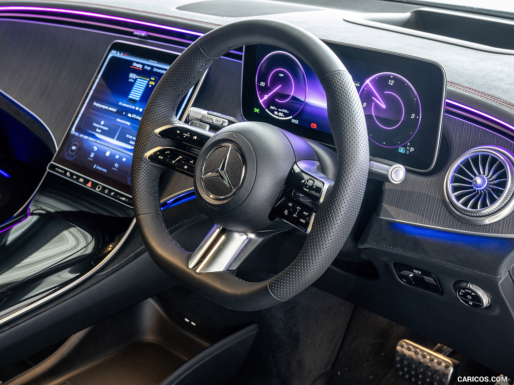 2023 Mercedes-Benz EQS SUV (UK-Spec) - Interior