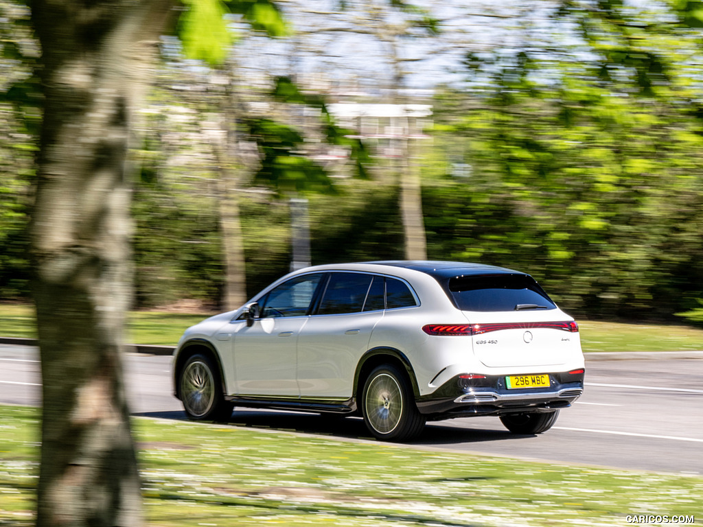 2023 Mercedes-Benz EQS SUV (UK-Spec) - Rear Three-Quarter