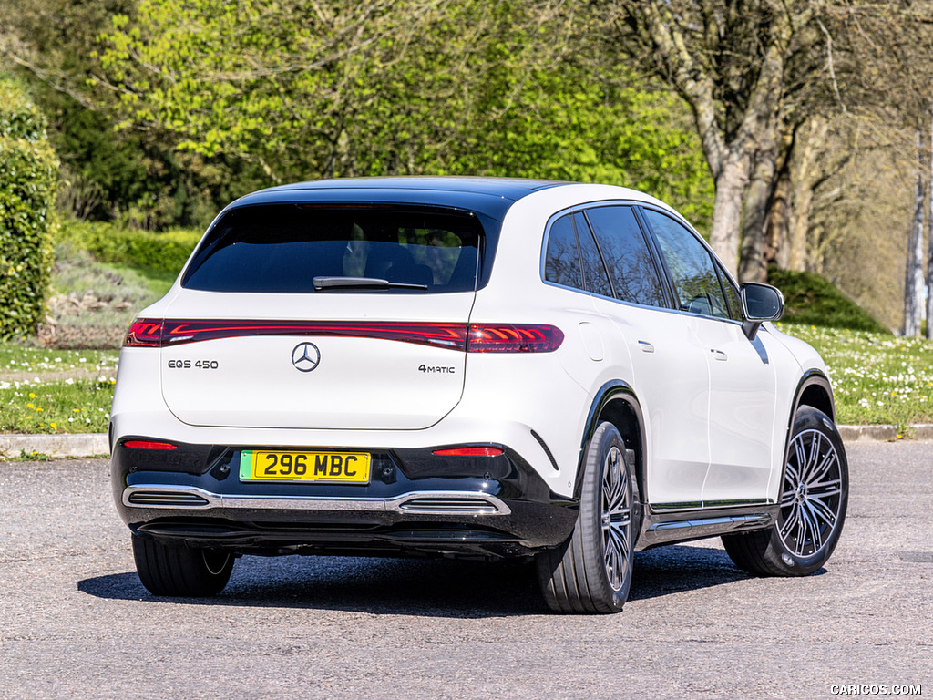 2023 Mercedes-Benz EQS SUV (UK-Spec) - Rear Three-Quarter