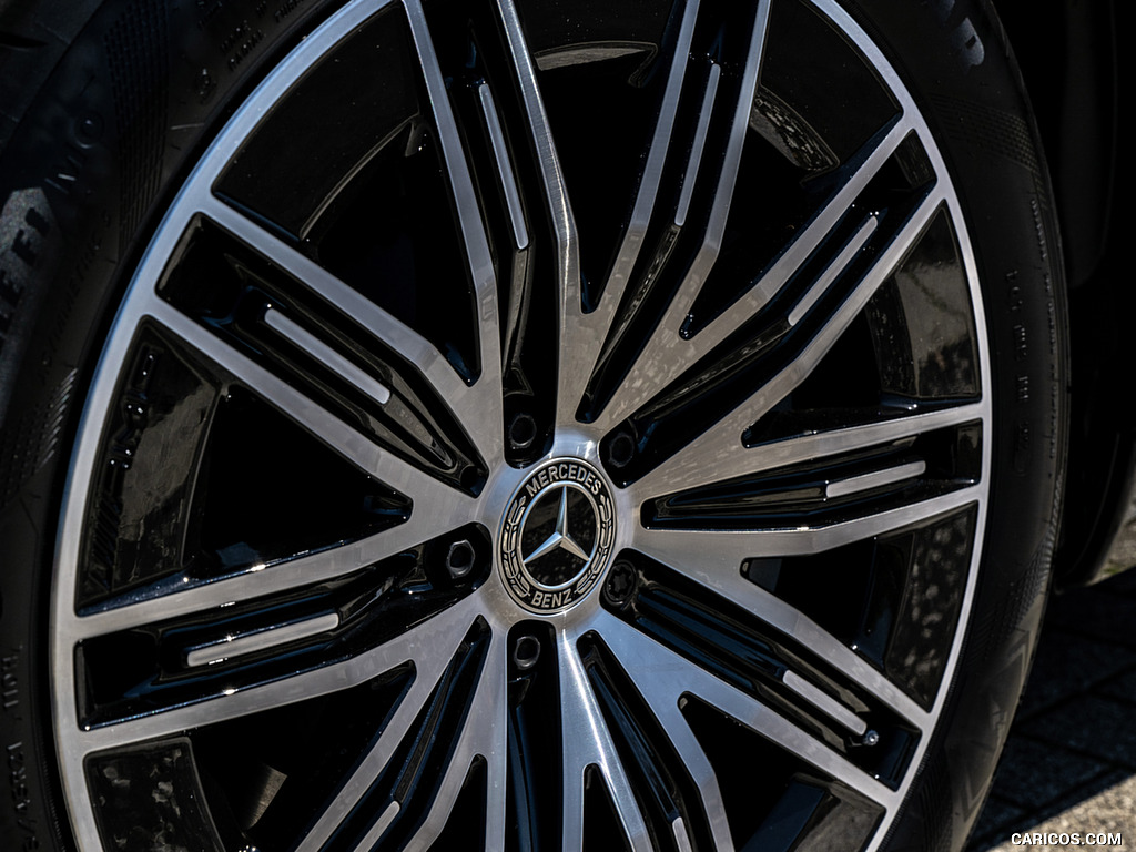 2023 Mercedes-Benz EQS SUV (UK-Spec) - Wheel