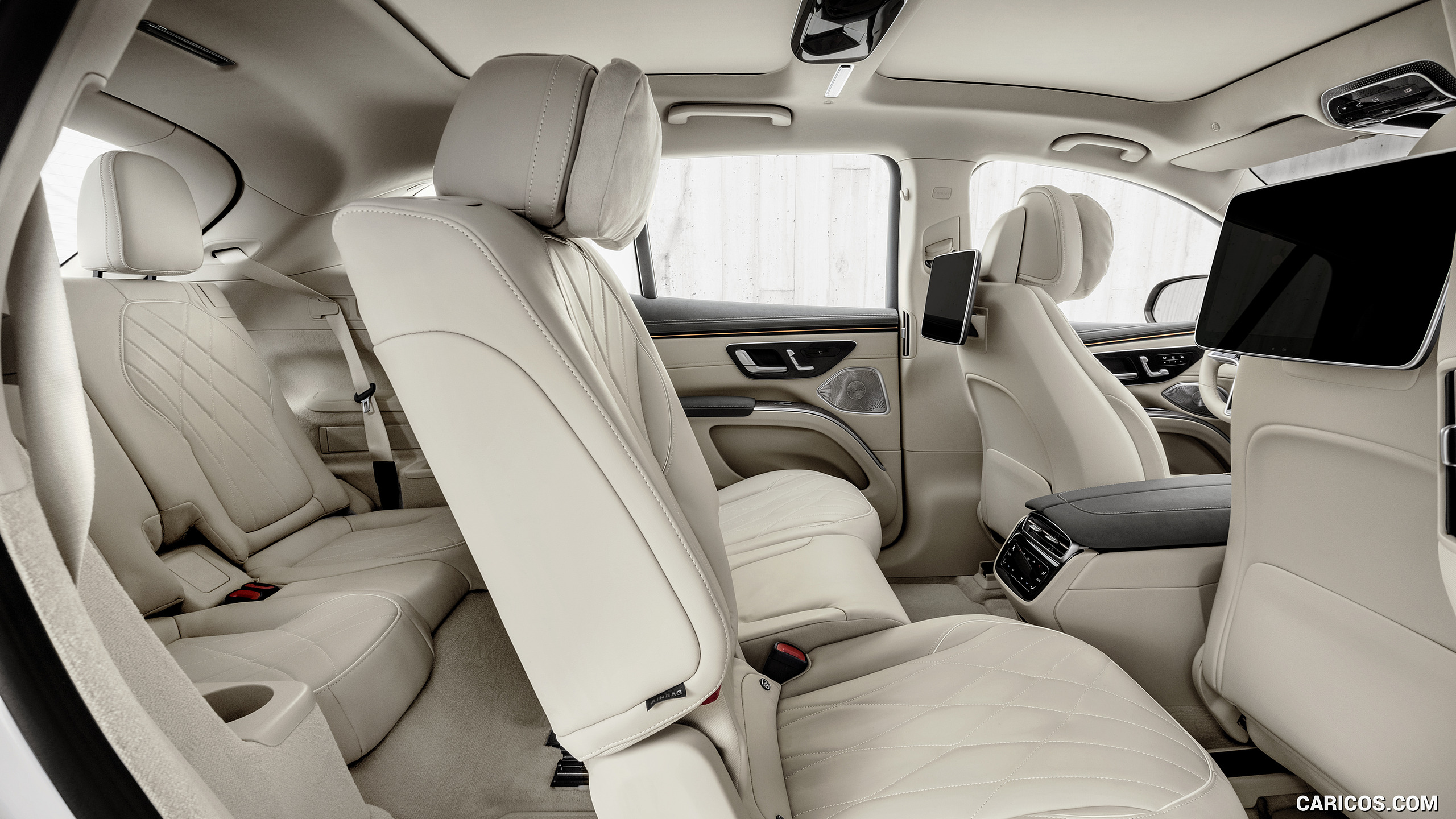 2023 Mercedes-Benz EQS SUV - Interior, Rear Seats, #64 of 212