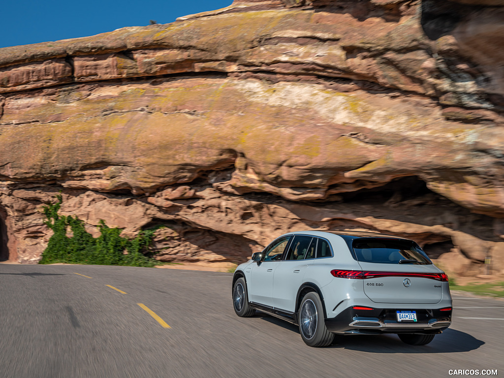 2023 Mercedes-Benz EQS SUV 580 4MATIC AMG Line (Color: Alpine Grey) - Rear Three-Quarter