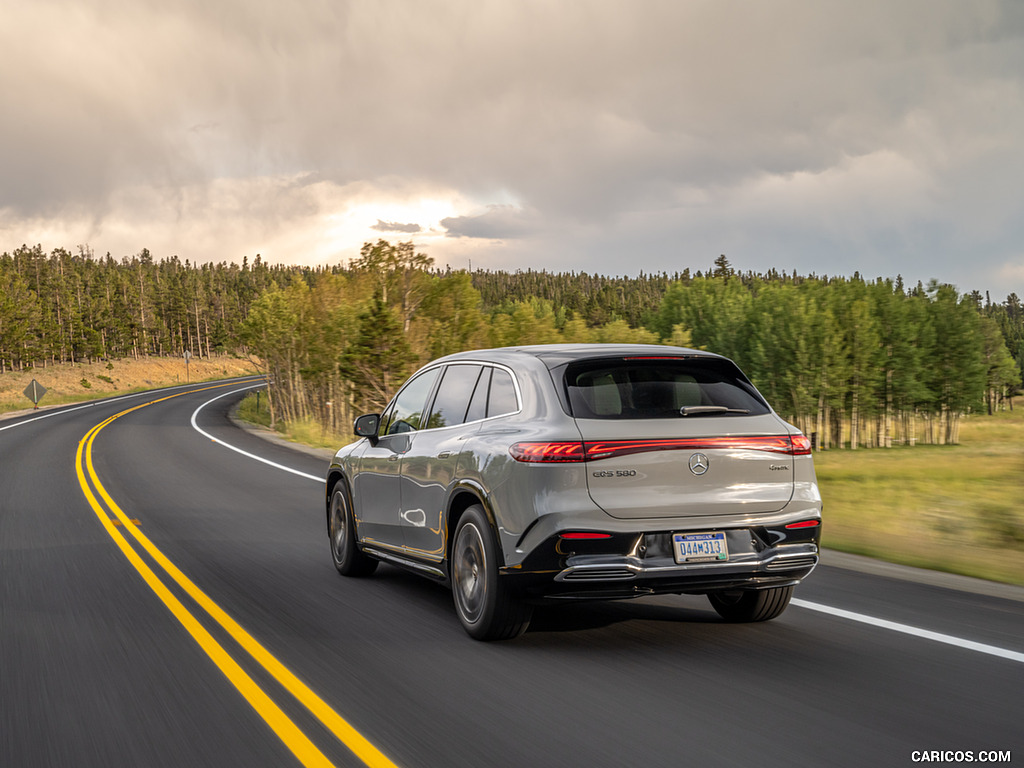 2023 Mercedes-Benz EQS SUV 580 4MATIC AMG Line (Color: Alpine Grey) - Rear Three-Quarter