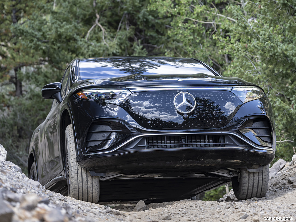 2023 Mercedes-Benz EQS SUV 580 4MATIC AMG Line (Color: Obsidian Black) - Off-Road