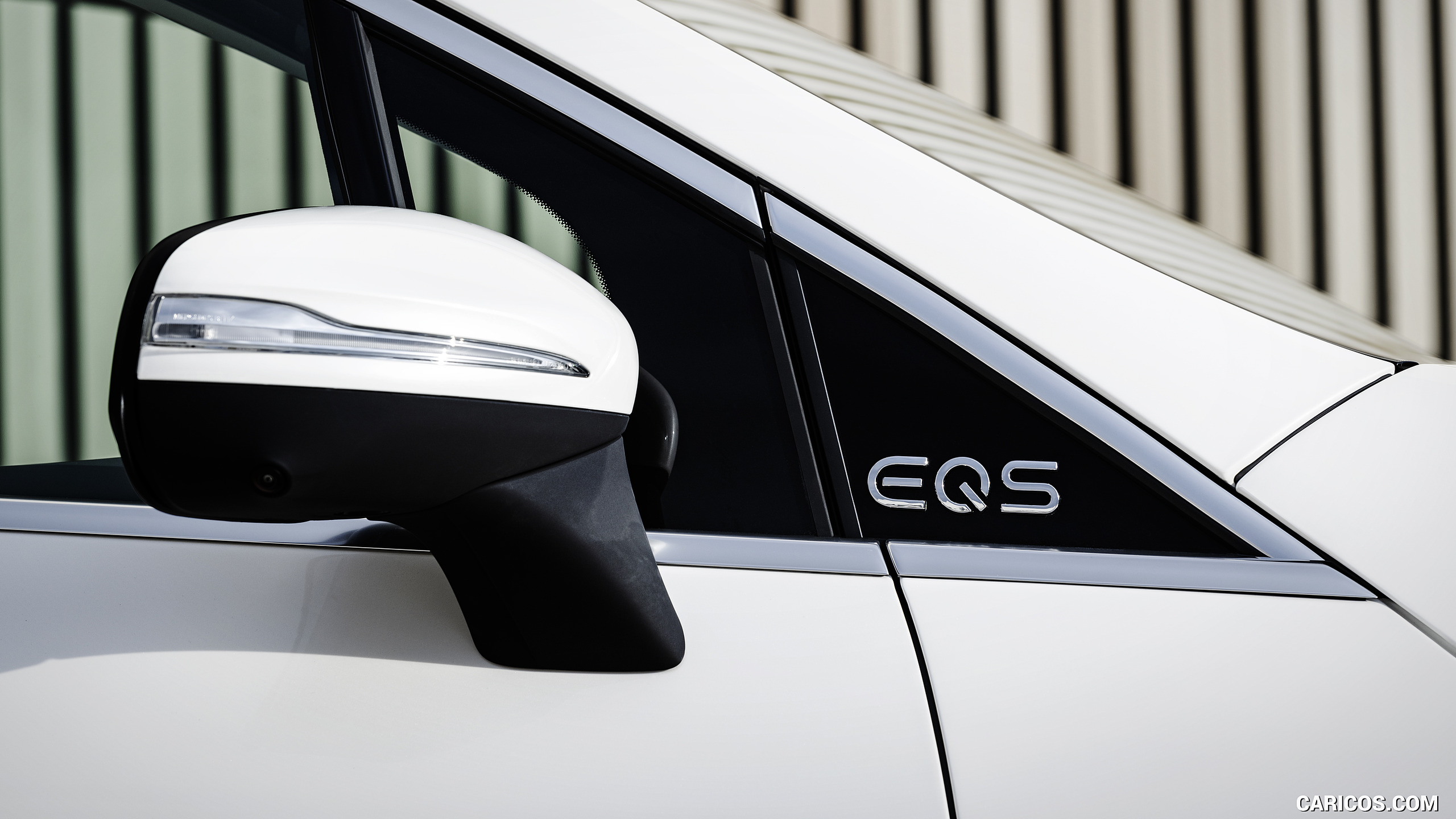 2023 Mercedes-Benz EQS SUV AMG Line (Color: Diamond White) - Mirror, #56 of 212